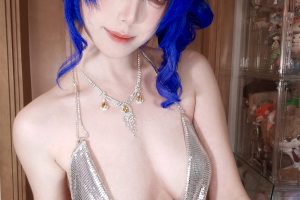 蜜汁猫裘圣路易斯礼服柠檬眼镜31p2v