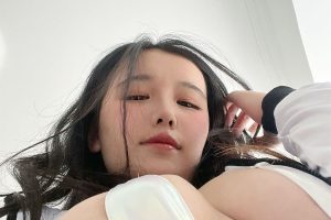 阿半今天很开心M楼梯63p1v