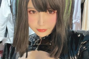 阿半今天很开心黑暗护士90p